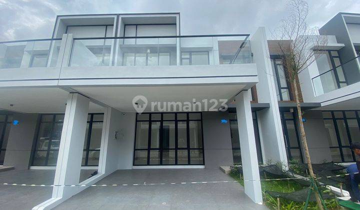 Disewakan Rumah Milenial Pik 2, Ukuran 8x10 Dengan Balkon Luas, Brandnew, Cluster Favorit 1