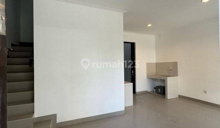 Disewakan Rumah Milenial Pik 2, Uk 6x10, 2 Lantai, Siap Huni 2