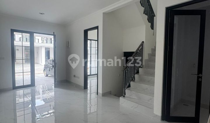 FOR RENT: VILLA HOUSE IN PASIR PUTIH PIK 2, SIZE 6X12.5, BRAND NEW READY TO OCCUPY 2