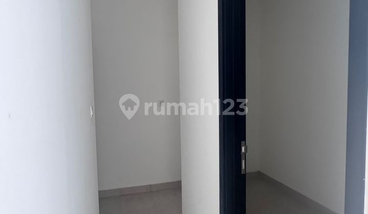 Disewakan Rumah Villa Pasir Putih Pik 2, Uk 6X15, Siap Huni Disewakan Rumah Villa Pasir Putih Pik 2, Uk 6X15, Siap Huni