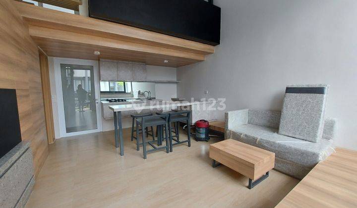 Dijual Cepat Murah Bsd 1,7m 2lt 3kt Di Greenwich Full Furnished 2