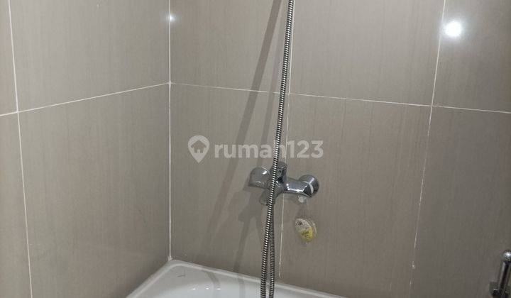 Apartemen murah 1 BR Bathtub Skyline Gading Serpong Sms 1