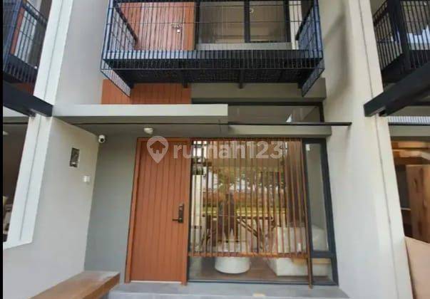 Dijual Rumah 2 lt 900jt-an bsd baru full furnished fleekhauz 1