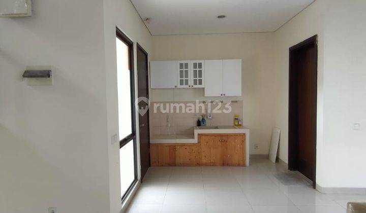 Rumah 2 Lantai di Cluster Mayfield, Greenwich, Bsd 2