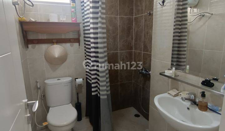 Apartemen 2 BR Rainbow Springs Condovillas  1