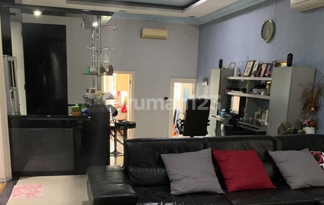 dijual rumah pik mediterania boulevard uk 9x30 2.5 lantai full furnish bagus termurah