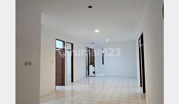 The newly renovated house is tidy and ready to occupy.