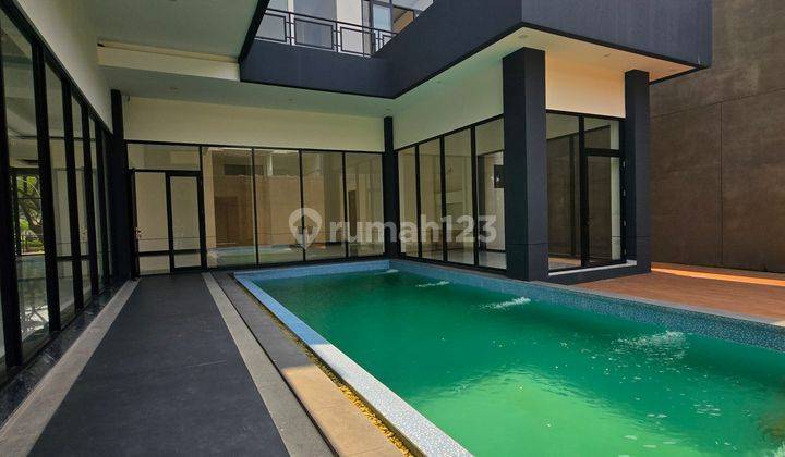 Rumah Baru Cakep Rapi Siap Huni Ada Swimming Pool 2