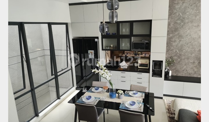 Rumah sudah furnished ,rapi dan tinggal bawa koper 2