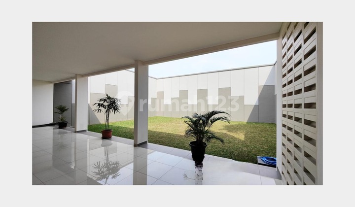 Rumah Nyaman , bersih dan siap Huni