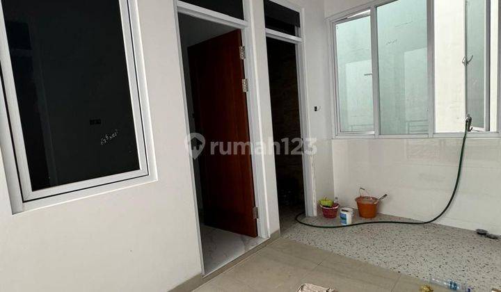 Rumah Disewakan pik Katamaran luas 594 meter brand new bagus 2