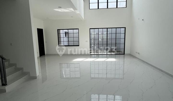 Rumah Disewakan Pik2 Villa Pasir Putih 10X20 Hoek Siap Huni