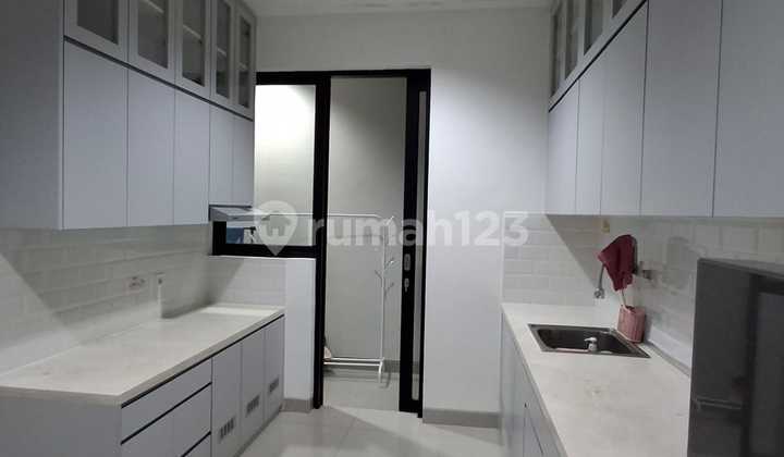 Rumah Disewakan Pik2 Milenial 6x10 Hoek Full Furnished Bagus  2
