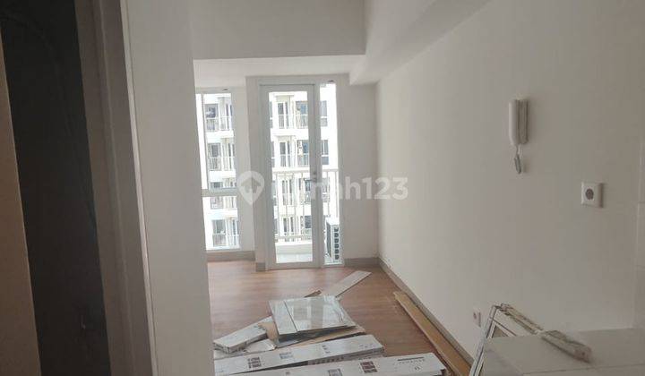 Disewakan Apartemen Tokyo Murah Meriah !! Studio + AC + Lt Vinyil  Tokyo Riverside Pik 2 1