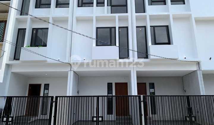 Jual Rumah Muara Karang 