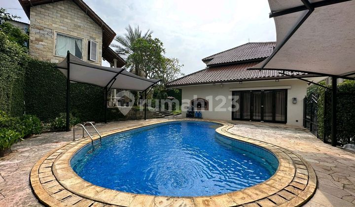 Dijual Rumah Mewah Dan Luas Ada Swimming Pool Di Bintaro Rn