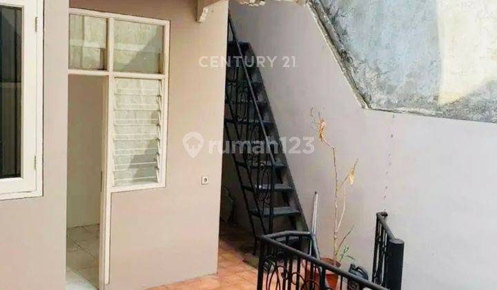 Rumah Bagus 2 Lantai Di Jalan Praja Dalam Kebayoran Lama 7090 2