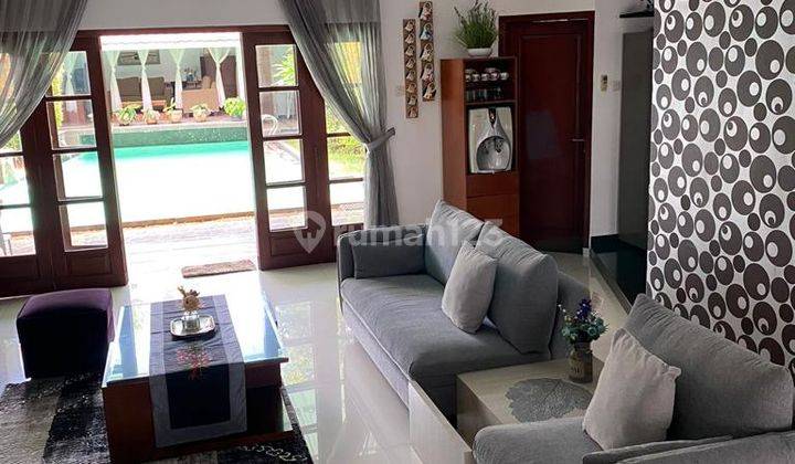 Rumah Tanah Luas Dengan Kolam Renang Bintaro Jaya Sektor 3