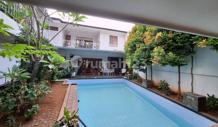 Rumah Tanah Luas Dengan Kolam Renang Bintaro Jaya Sektor 3 Rumah Tanah Luas Dengan Kolam Renang Bintaro Jaya Sektor 3