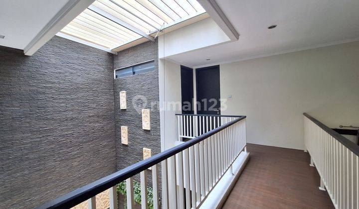 Rumah Bagus Semi Furnished Cluster Kebayoran Residence Bintaro 2