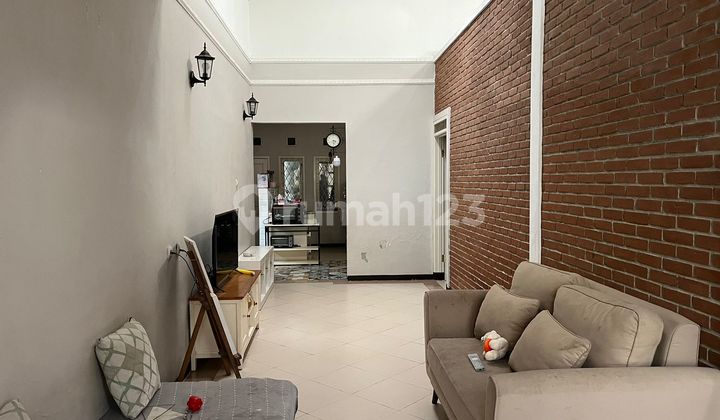 Dijual Rumah Cantik Nyaman di Ujung Berung Indah Dekat Spbu SHM 2