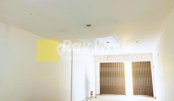 Shop House in Parakan Saat Antapani Bandung Shop House in Parakan Saat Antapani Bandung