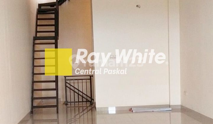 3-Story Shophouse in Buah Batu Corridor, Bandung 2