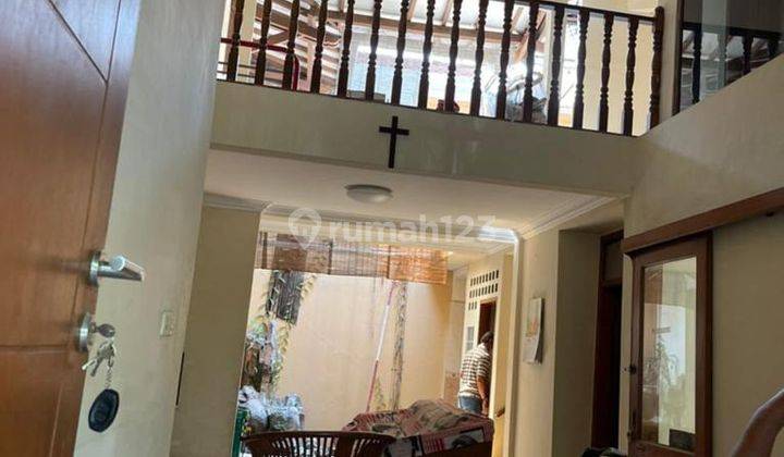 Rumah 2 Lantai Akses Jalan 2 Mobil Di  Bekasi Selatan S7843 2