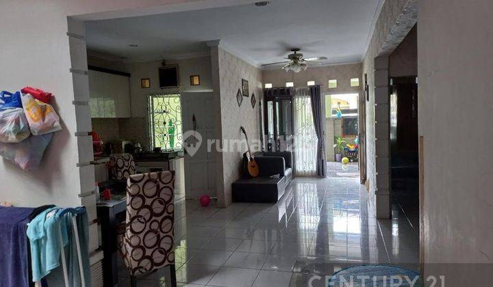 Rumah Akses Jalan 2 Mobil Di Perum Dukuh Zamrud Cimuning S7919 1