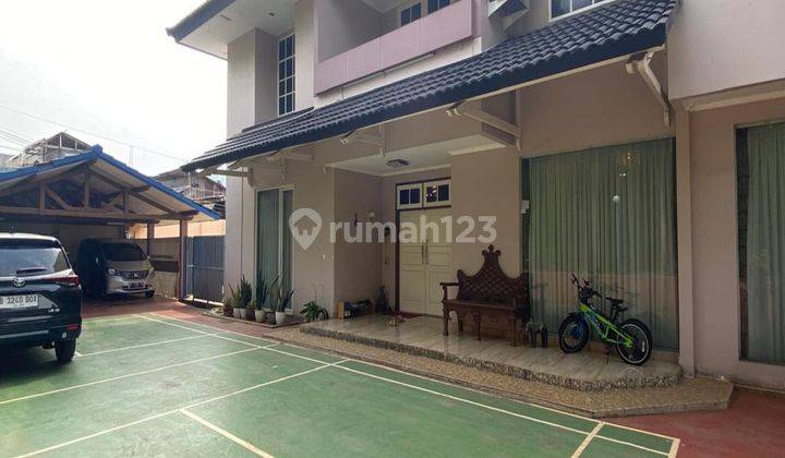 Rumah Cipete 2 Lantai Dalam Private Compound (Total 3 Rumah) With One Gate System Dan Kolam Renang