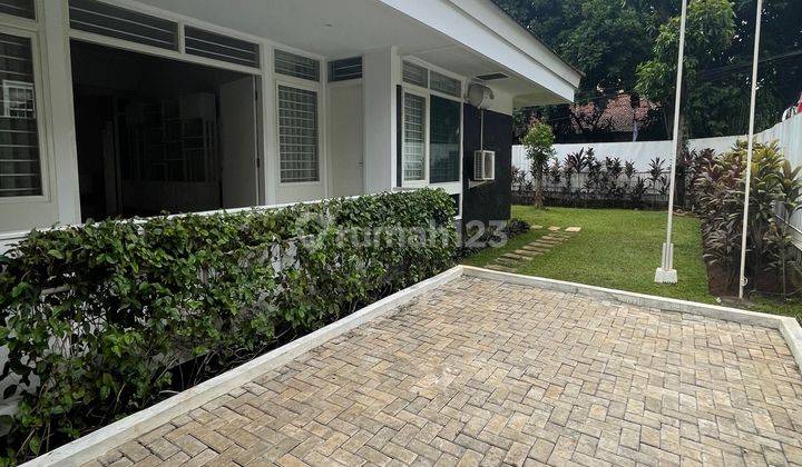 Rumah Renovasi Dengan Big Garden Dekat Dengan   International School Jis, French School,Walking Distance To Citos 2