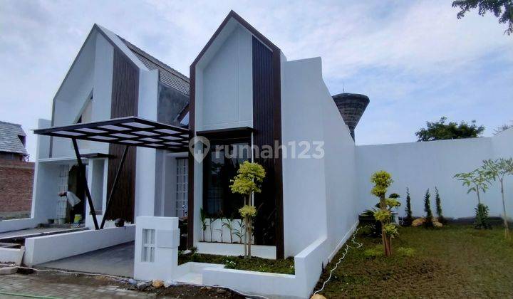 FASAD SCANDINAVIAN DENGAN KAWASAN YANG CANTIK, SAPPHIRE SCANDIA BREBES