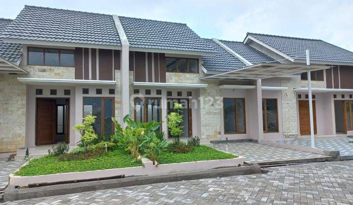 Rumah Modern Minimalis dekat pusat kota SHM 7