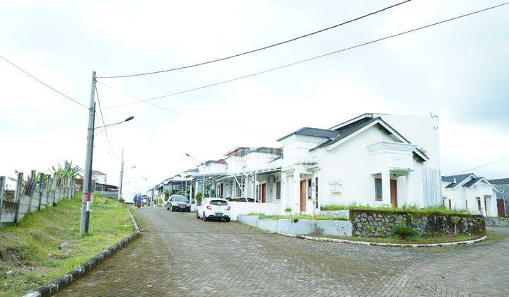 Rumah Perumahan Istimewa Pemandangan Gunung Karangsalam  1