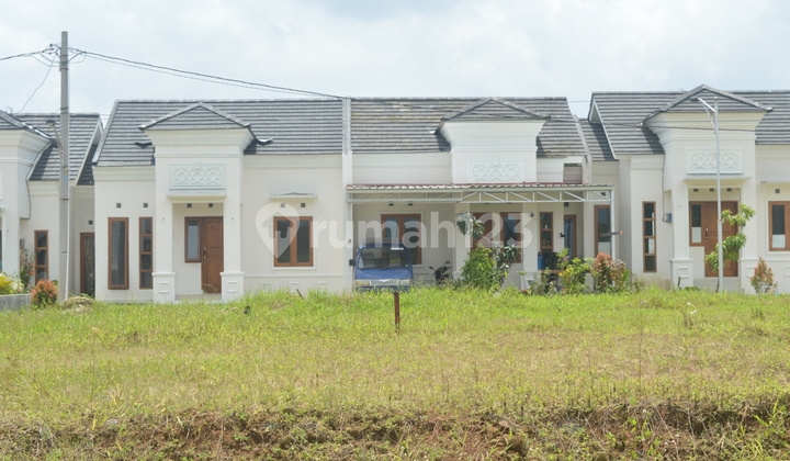 Rumah Perumahan Istimewa Pemandangan Gunung Karangsalam  2