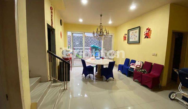 Rumah siap huni di golf lake residence bangunan 2 lantai, cengkareng, Jakarta Barat 1