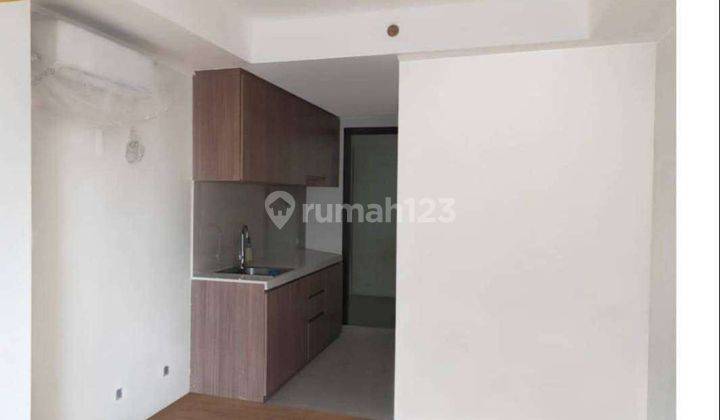 Di jual apartemen  Daan Mogot City masih baru 1