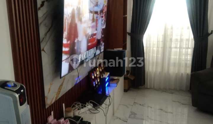 Di Jual Rumah Di Palem 3 Lantai Siap Huni 2