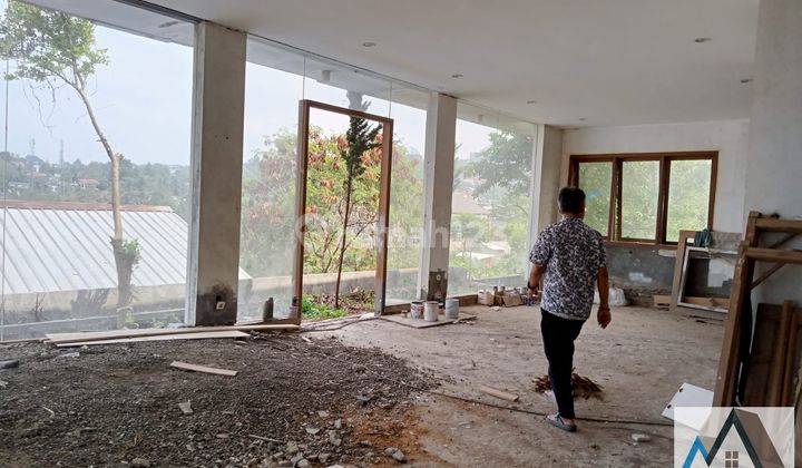 Rumah Dijual Pembangunan 80 Persen Asri Dengan View City di Ligar 2