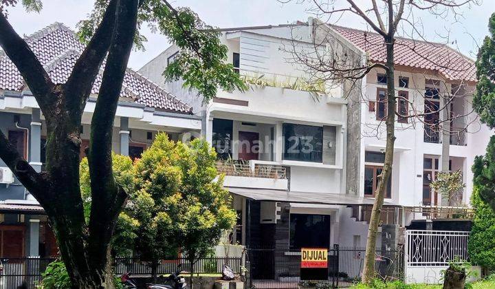 Rumah Lux Minimalis, Lingkungan Elite Siap Huni, Area Setraduta 1