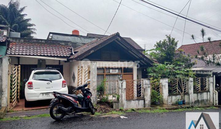 Rumah Asri, Strategis Cocok Untuk Investasi, Area Ligar Cigadung 1