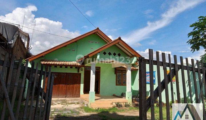 Di Jual Rumah di Cihanjuang Cimahi Lingkungan Nyaman  1