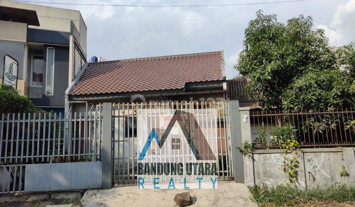 Rumah Asri Kota Bandung Lingkungan Nyaman Ramai di Padjajaran 2