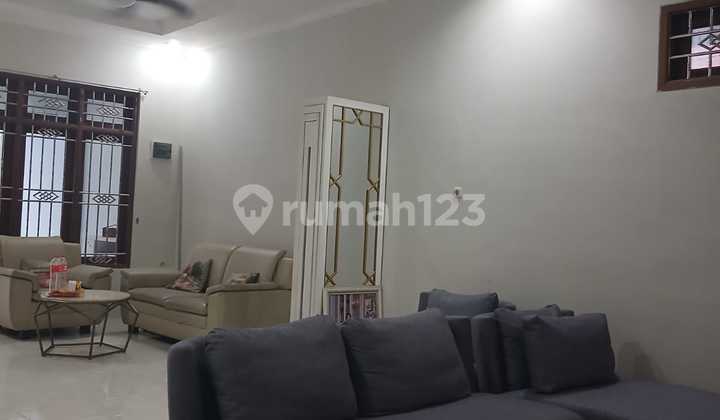 Disewakan Rumah Siap Huni Semi Furnish Di Srengseng Min. 2 Thn 2