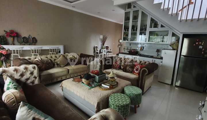 Dijual Cepat Rumah Mewah Full Furnish & Renov Di Taman Kencana 2