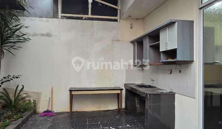 P Nil For Rent House 8X18 in Green Lake City Ready End of Feb 2