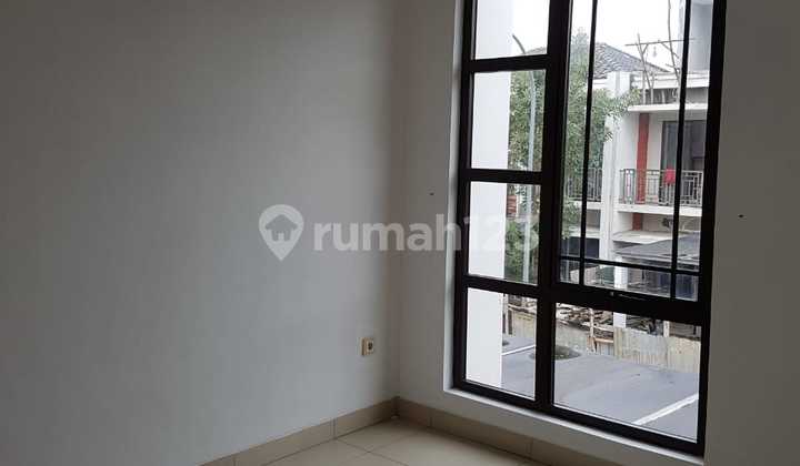 P Em Disewakan Rumah 8X18 di Green Lake City Ready Mid Maret