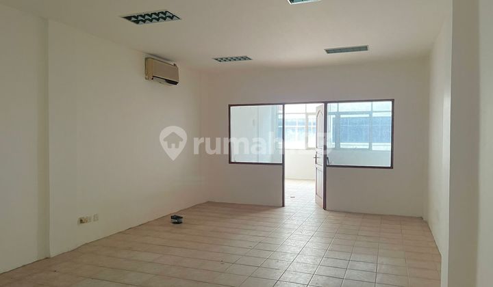 For Sale 4.5 Floor Ruko Renovated in Grogol Permai Complex 2