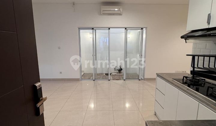 Dijual Cepat Rumah 8X12 Siap Huni di Riviera At Puri