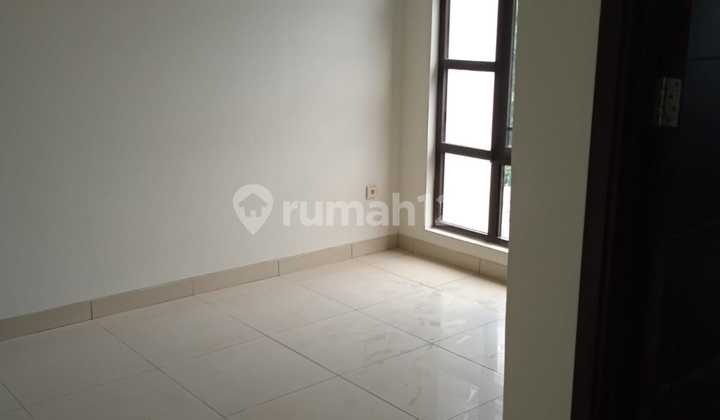 P Cyn Disewakan Rumah 8X18 Green Lake City Min. 2 Thn 2